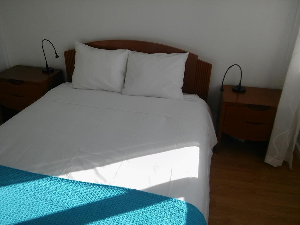 Zen Newton Apartment